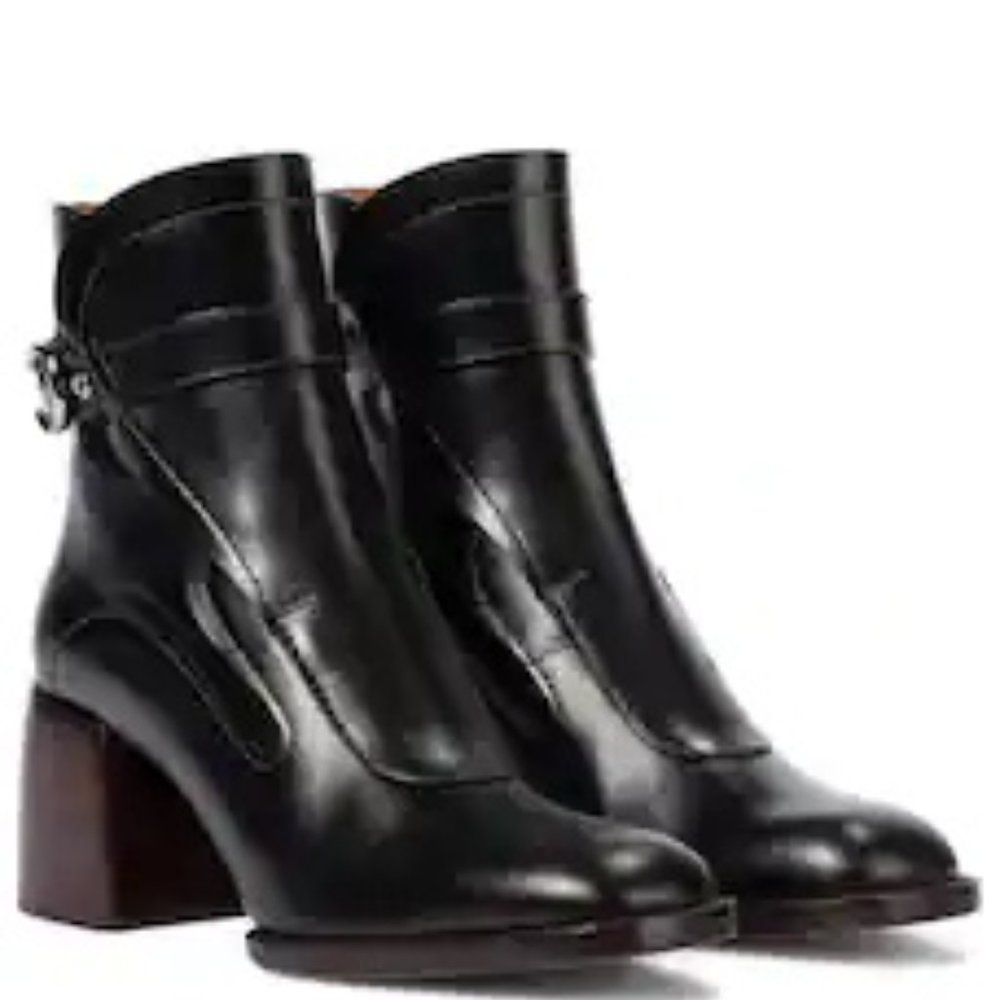 Chloe Gaile Leather Buckle Boot/Size 36.5